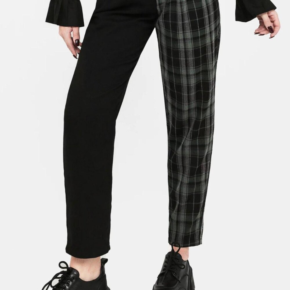 Disturbia Women's Black and Grey Trousers | Size: US 8